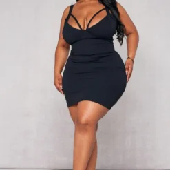 Plus Robe Moulante Noire à Bretelles