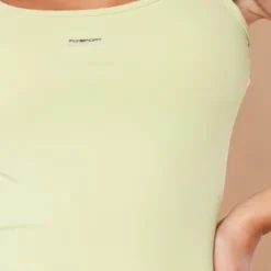 PRETTYLITTLETHING Petite Mini Robe Vert Sauge à Bretelles Et Slogan PLT Sport -Promos Jupe Éthérée Boutique a03ff33093877b03736d5250079450feae6e7ee0 cnd5380 4