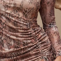Shape Robe Moulante Manches Longues En Mesh Marron Imprimé Léopard à Côté Froncé Et Ourlet Volanté 8 Shape Robe Moulante Manches Longues En Mesh Marron Imprimé Léopard à Côté Froncé Et Ourlet Volanté -Promos Jupe Éthérée Boutique a3a3d75c1f5e2e27f31cd55886a16bde83ef34ec cnd7486 4