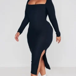 Plus Robe Mi-longue En Jersey Doux Noir à Col Carré