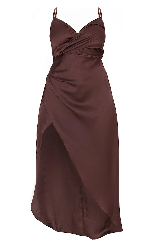 Petite Robe Longue Satinée Chocolat Détail Portefeuille 5 Petite Robe Longue Satinée Chocolat Détail Portefeuille – Image 5