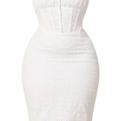 Plus Robe Mi-longue Style Corset Blanche En Broderie Anglaise 9 Plus Robe Mi-longue Style Corset Blanche En Broderie Anglaise -Promos Jupe Éthérée Boutique a61793cda9fcf112dc8c038ab8a9fa3c804fdced cmw4107 6