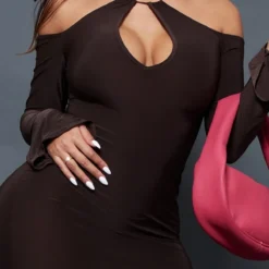 Shape Robe Nouée Très Moulante Chocolat à épaules Dénudées -Promos Jupe Éthérée Boutique a96a104bd170fe37b2d48d90396efa2a1f5214de cnc4647 4