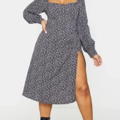 Plus Robe Mi-longue Noire Fleurie à Manches Bouffantes