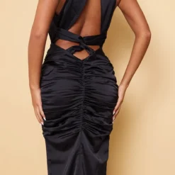 Tall Robe Longue Décolletée Satinée Froncée Noire -Promos Jupe Éthérée Boutique ab23ccdca159e65b9e4de5ae5ebd5ef2834d218d cne2106 4