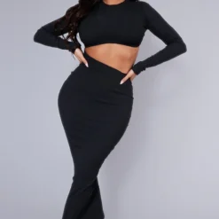 Shape Robe Longue Noire En Bandage Côtelé à Manches Longues Et Découpe