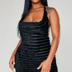 Shape Robe Moulante Texturée Noire à Col Bénitier Et Dos Nu -Promos Jupe Éthérée Boutique ac555bb92987e627b0ffbd65068bf7fb00d6d0e0 cnb7716 3