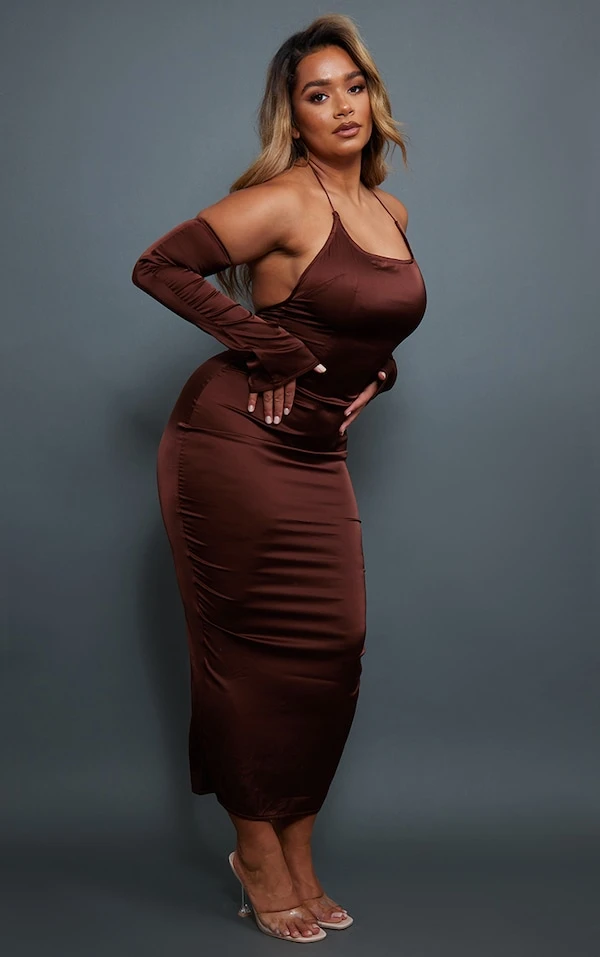 Shape Robe Mi-longue Marron Chocolat Satinée à Col Bardot Et Dos Nu 3 Shape Robe Mi-longue Marron Chocolat Satinée à Col Bardot Et Dos Nu – Image 3