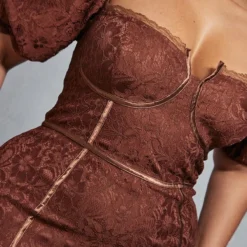 Plus Robe Moulante En Dentelle Chocolat à Bonnets -Promos Jupe Éthérée Boutique c1f8c5eb42871fbfe20d8cc8eb913c07db5c31bc cnc7300 4