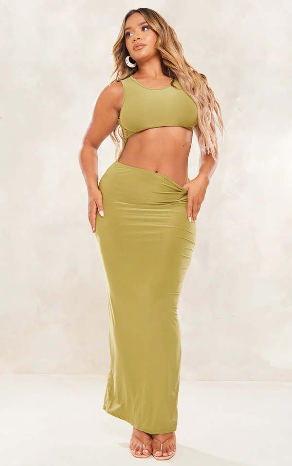 Shape Robe Moulante Longue Vert Olive à Devant Découpé 3 Shape Robe Moulante Longue Vert Olive à Devant Découpé – Image 3