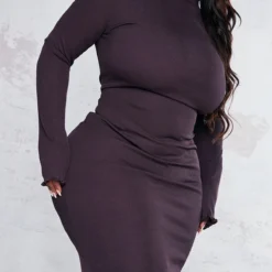 Plus Robe Mi-longue Chocolat à Manches Longues Et Ourlet Légèrement Volanté 8 Plus Robe Mi-longue Chocolat à Manches Longues Et Ourlet Légèrement Volanté -Promos Jupe Éthérée Boutique d30cce0e76e4093c9c59345edc1cfcb2ff48130a cnc2220 4