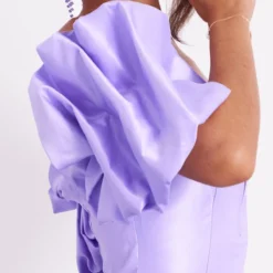 Petite Robe Moulante Lilas à Décolleté Plongeant Et Manches Volantées -Promos Jupe Éthérée Boutique d4b32db9e71282ee45d48ee270e2969156fcd47b cnb3296 4