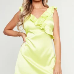 Petite Mini Robe Satinée Jaune Citron Volantée