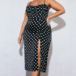 Plus Robe Mi-longue Fendue Noire Imprimé Pois à Buste Froncé