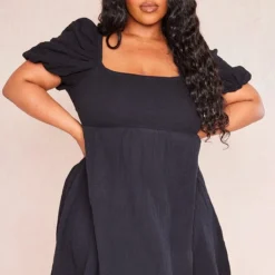 Plus Robe Droite En Effet Lin Texturé Noir à Manches Bouffantes