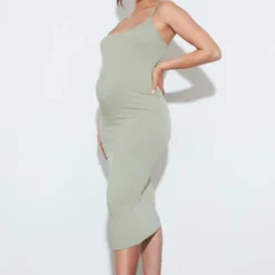 Maternité Robe De Grossesse Mi-longue En Maille Côtelée Stretch Kaki à Bretelles -Promos Jupe Éthérée Boutique ea90c8933ffb1baa76c85023787dc4328f5a8338 cnd6830 3