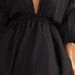 Plus Robe Noire Bouffante à Manches Ballon -Promos Jupe Éthérée Boutique f0866a719216e19e1ea62ff414090f4213e2920e CMY9439 5