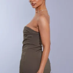 Petite Robe Moulante Kaki Cintrée à Lacets 6 Petite Robe Moulante Kaki Cintrée à Lacets -Promos Jupe Éthérée Boutique f17a87b7bdbc6c37138720d8e1900a95be90b071 cnd4172 2