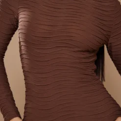 Petite Robe Moulante Texturée Espresso à Manches Longues Et Col Ras -Promos Jupe Éthérée Boutique fa427e352602055499b3a71ae09fca873ed43b0d cnd4375 4