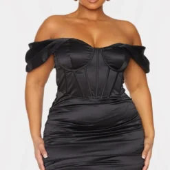 Plus Robe Moulante Satinée Structurée Noire à Armatures Et Jupe Froncée -Promos Jupe Éthérée Boutique fb1d568c328e025adc7f6cfb3d8c72a244a16a17 cmv1468 4