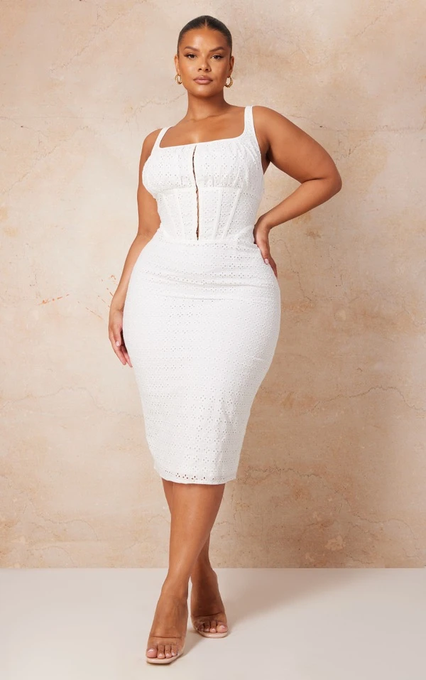 Plus Robe Mi-longue Style Corset Blanche En Broderie Anglaise 1 Plus Robe Mi-longue Style Corset Blanche En Broderie Anglaise