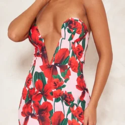 Robe Longue Fleurie Rose à Décolleté Plongeant -Promos Jupe Éthérée Boutique fdae9283c6d719472064342b56934109549b2b39 cnd3421 4