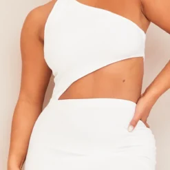 Shape Robe Longue Asymétrique Crème Très Fendue à Découpe Et Fronces 8 Shape Robe Longue Asymétrique Crème Très Fendue à Découpe Et Fronces -Promos Jupe Éthérée Boutique fe8257370d9e0324a812d33f599d6ffc9125bddb cna2883 4